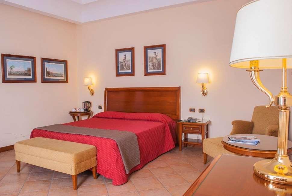 Le Cheminee Business Hotel Napoli Room photo