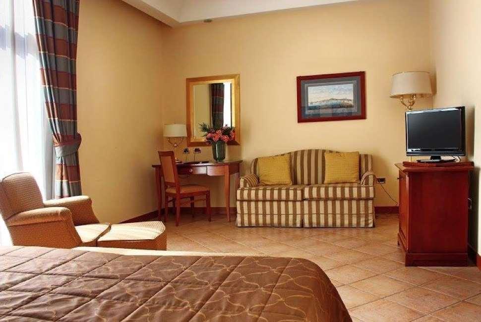 Le Cheminee Business Hotel Napoli Room photo