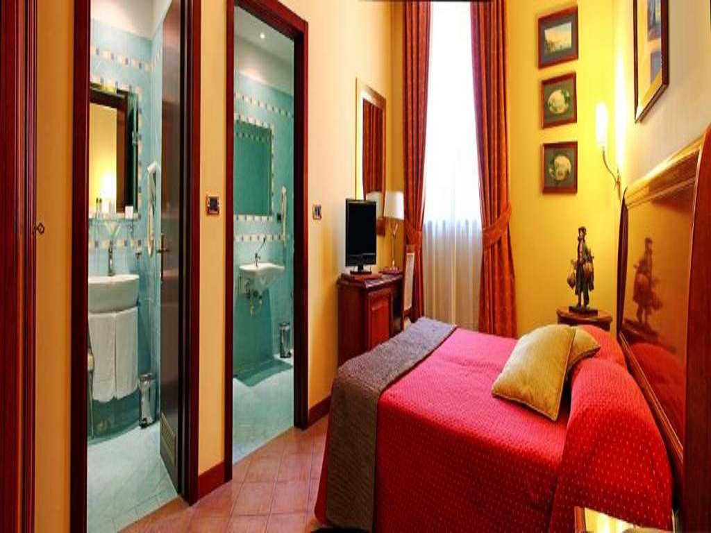 Le Cheminee Business Hotel Napoli Room photo