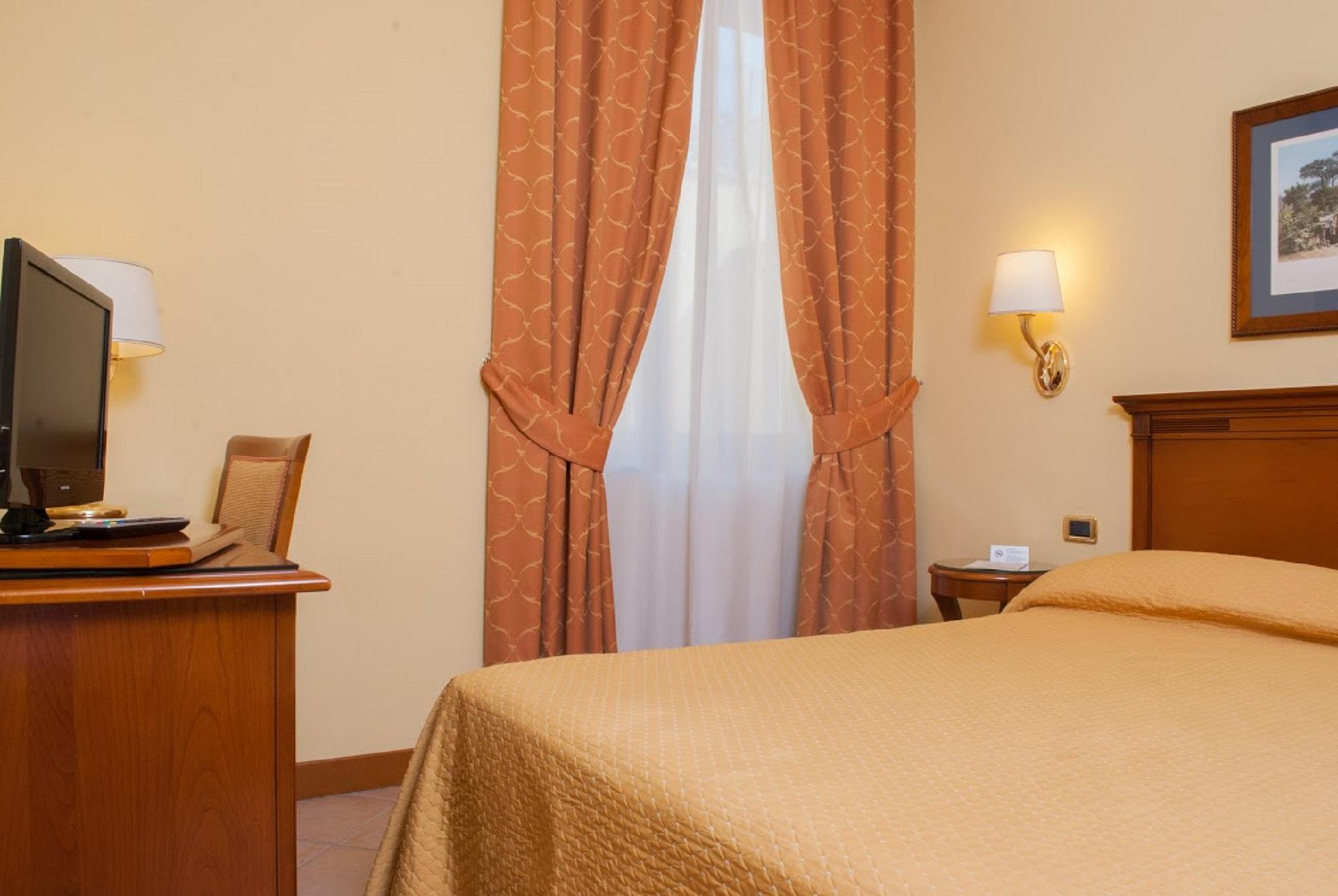 Le Cheminee Business Hotel Napoli Exterior photo